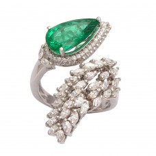 ‘Amolya’ Collection with Emeralds Set in Platinum