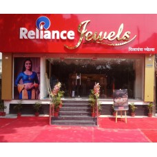 Reliance Jewels opens new showroom